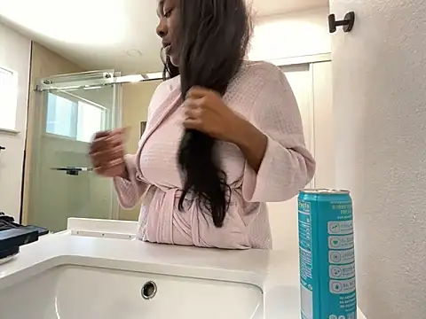 Snapshot of Anadia_Starr chatting on June 27, 8:03 pm Anadia Starr online show from June 27, 8:03 pm