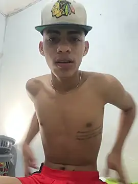 Snapshot of dominick_fran chatting on March 2, 7:59 am dominick fran online show from March 2, 7:59 am