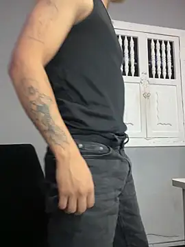 Thiago Olsen online show from February 7, 7:39 pm