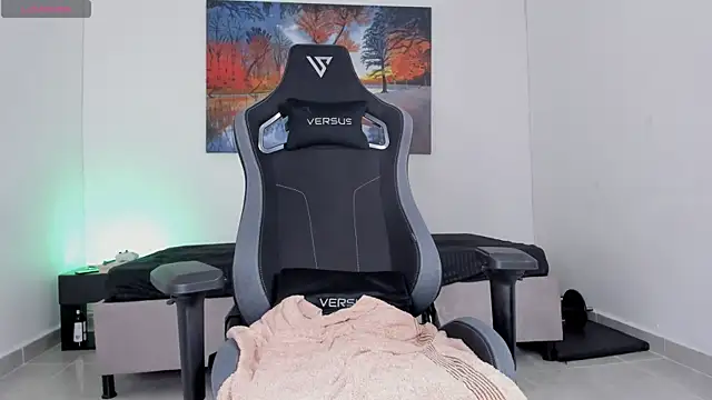 Snapshot of ryanwhite3 chatting on March 22, 1:09 am ryanwhite3 online show from March 22, 1:09 am