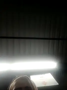 Snapshot of Shirley0810 chatting on April 10, 5:50 pm Shirley0810 online show from April 10, 5:50 pm