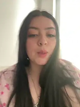 Snapshot of lolaaculaa chatting on April 27, 1:09 pm lolaaculaa online show from April 27, 1:09 pm