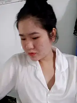 Baby-sweetboobs20 online show from April 1, 1:06 am