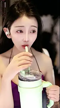 Snapshot of xiaomoli928 chatting on March 21, 8:56 pm xiaomoli928 online show from March 21, 8:56 pm