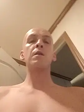 Snapshot of Bliss4you chatting on April 5, 9:23 pm Bliss4you online show from April 5, 9:23 pm