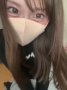 momo mm online show from May 4, 11:28 am