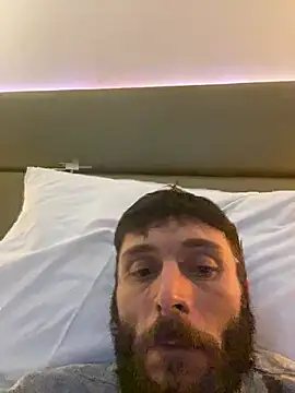 pezzerb7 online show from February 10, 3:27 pm