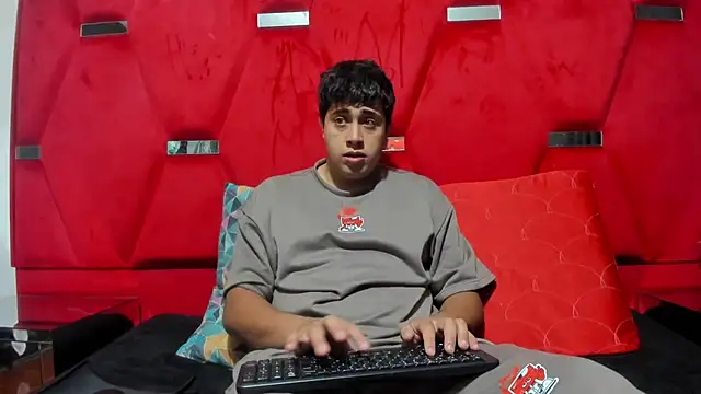 Emma And Darling online show from February 4, 12:22 pm