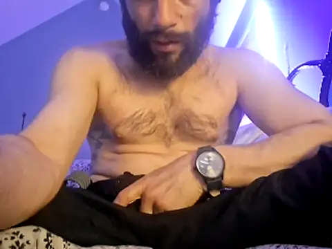 Snapshot of TrndSettr chatting on March 4, 6:19 am TrndSettr online show from March 4, 6:19 am