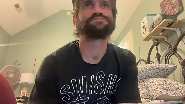 Snapshot of TrndSettr chatting on March 20, 10:14 pm TrndSettr online show from March 20, 10:14 pm