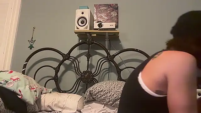TrndSettr online show from June 16, 11:18 pm