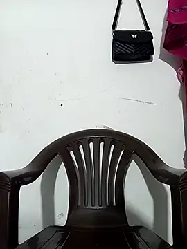 Hot-Latina-xxx online show from February 7, 12:09 pm