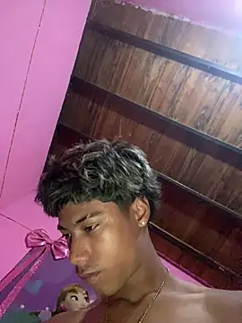 Snapshot of Adan21_cm chatting on February 22, 5:19 am Adan21 cm online show from February 22, 5:19 am