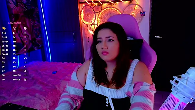 ALIS E G online show from June 23, 5:22 pm