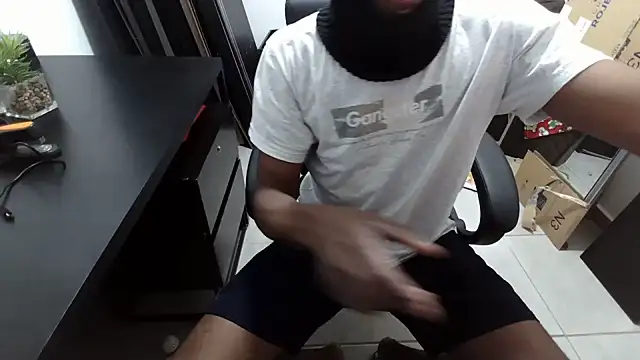 Snapshot of negro23cmdot chatting on July 12, 1:29 am negro23cmdot online show from July 12, 1:29 am