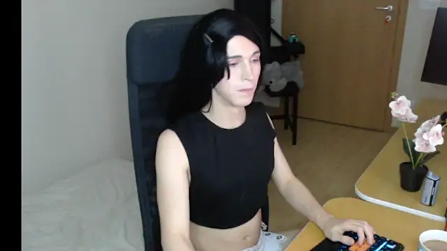 Pearl Inferno online show from February 1, 6:06 pm