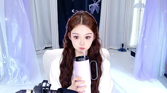 Dancer Lucky-Nini online show from February 18, 7:59 am