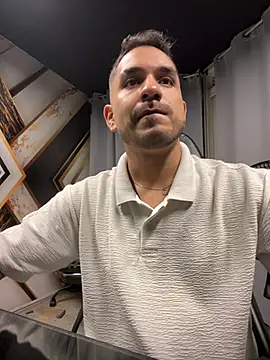 noa desire online show from March 22, 6:39 am