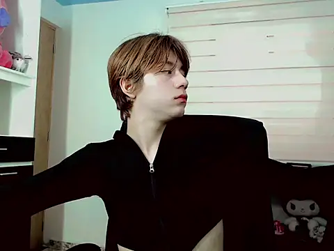 duvisex19 online show from March 25, 9:32 pm