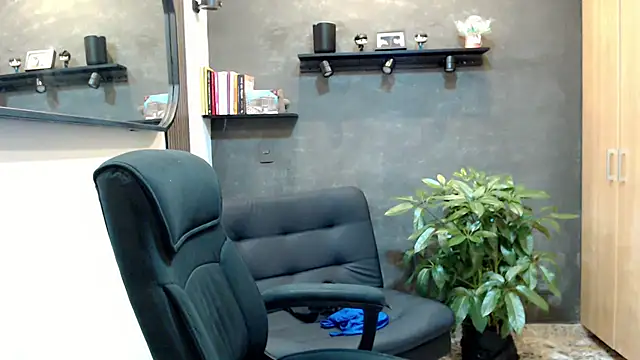 duvisex19 online show from August 5, 12:02 am