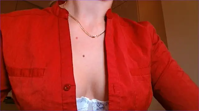 BluueSilk online show from November 4, 5:50 am