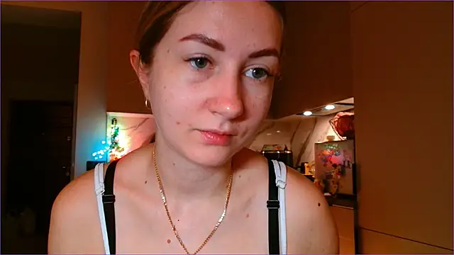 BluueSilk online show from February 9, 6:39 am