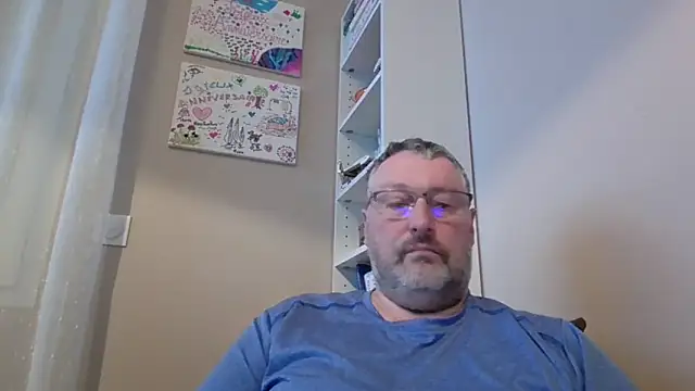 doudou310 online show from February 5, 6:29 am