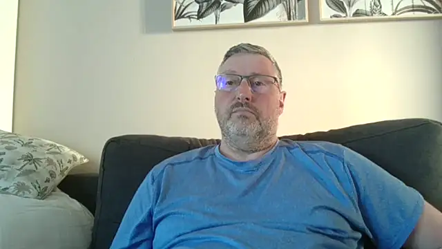 doudou310 online show from March 18, 5:05 pm