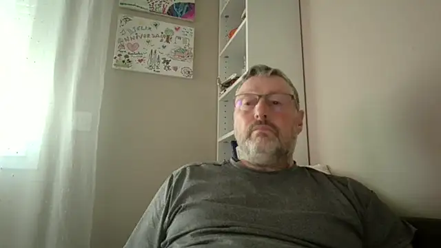 doudou310 online show from March 27, 6:08 am