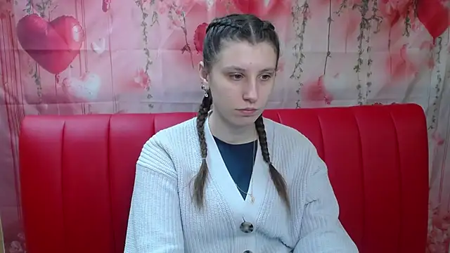 LilianaShine online show from February 22, 6:13 am