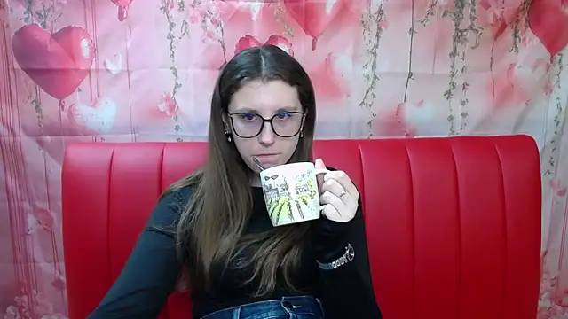 LilianaShine online show from March 19, 6:06 am