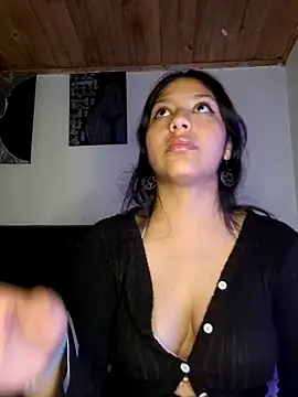 Snapshot of xanthenyx chatting on February 14, 2:08 am xanthenyx online show from February 14, 2:08 am