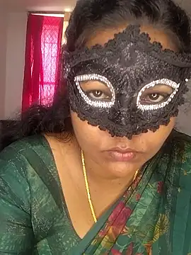 Snapshot of Tamil_Shalini12 chatting on May 4, 4:52 am Tamil Shalini12 online show from May 4, 4:52 am