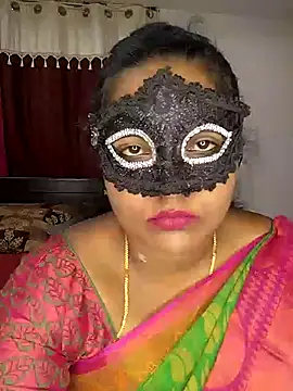 Snapshot of Tamil_Shalini12 chatting on May 9, 4:45 pm Tamil Shalini12 online show from May 9, 4:45 pm
