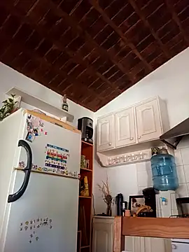 AmorSobra online show from February 13, 1:18 pm