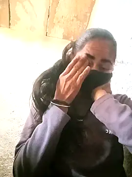 Sunali Bendre online show from March 21, 2:27 am