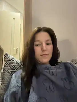 Snapshot of OliaLav chatting on February 3, 6:02 pm OliaLav online show from February 3, 6:02 pm