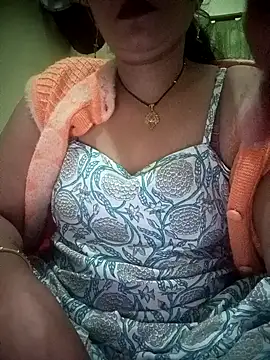 Snapshot of Nitupriy chatting on February 13, 6:26 pm Nitupriy online show from February 13, 6:26 pm