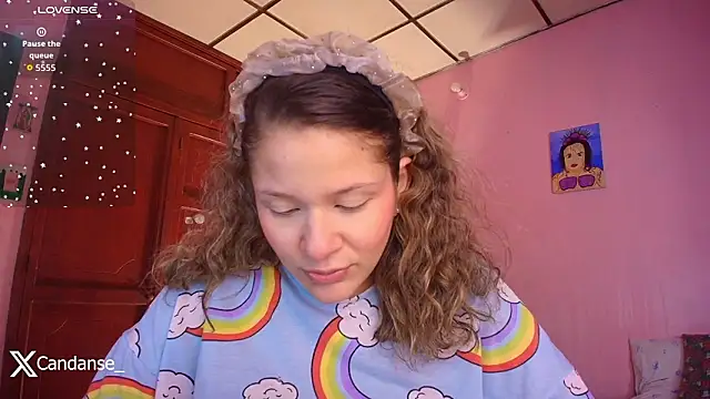 candasee  online show from February 6, 1:21 am