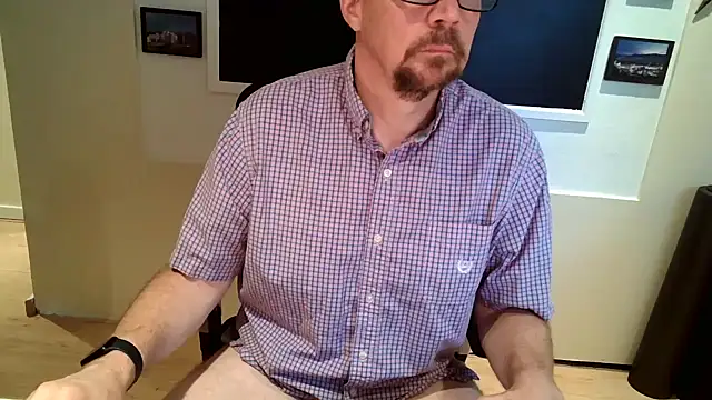 Snapshot of Scotsmanx chatting on June 30, 1:45 pm Scotsmanx online show from June 30, 1:45 pm