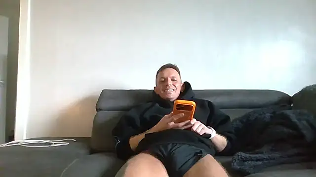 verscub6969 online show from March 10, 2:22 pm