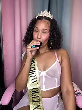 Jamalyce online show from July 13, 8:44 pm