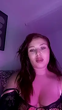 sweety-niyaa online show from February 2, 9:24 pm