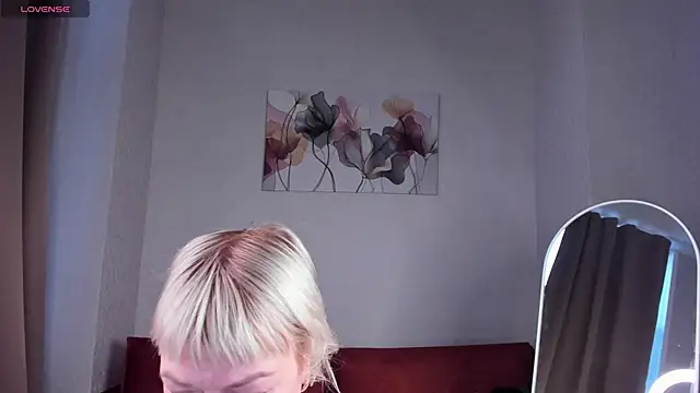 Snapshot of Ann_Annise chatting on March 14, 12:28 am Ann Annise online show from March 14, 12:28 am