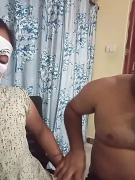 Snapshot of pinkbox chatting on March 15, 7:03 am pinkbox online show from March 15, 7:03 am