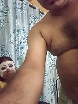 Snapshot of pinkbox chatting on March 19, 6:39 am pinkbox online show from March 19, 6:39 am