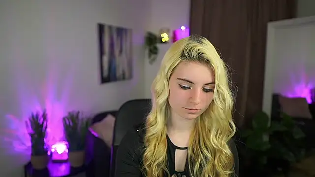 Snapshot of Jetpearl chatting on March 18, 8:12 pm Jetpearl online show from March 18, 8:12 pm