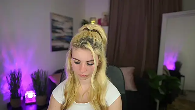 Snapshot of Jetpearl chatting on March 19, 9:08 pm Jetpearl online show from March 19, 9:08 pm