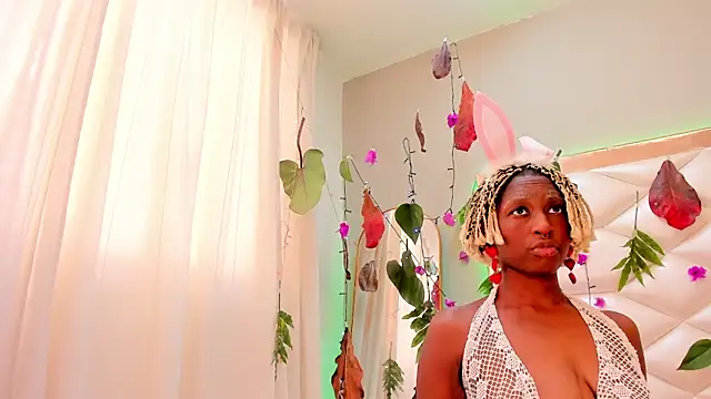 EvelynDivine online show from February 20, 1:22 pm