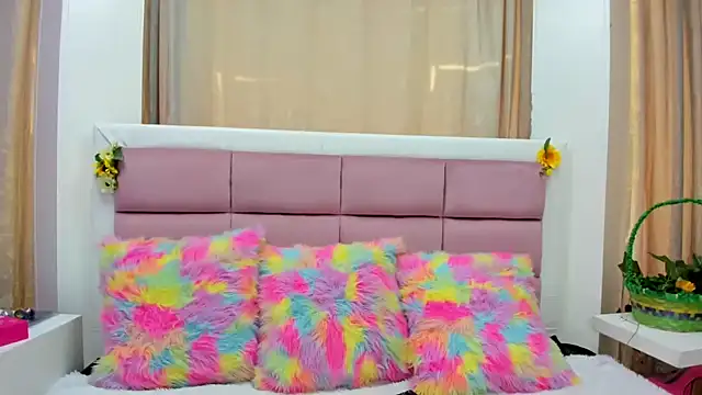 Keiry Paloma online show from February 7, 1:26 pm